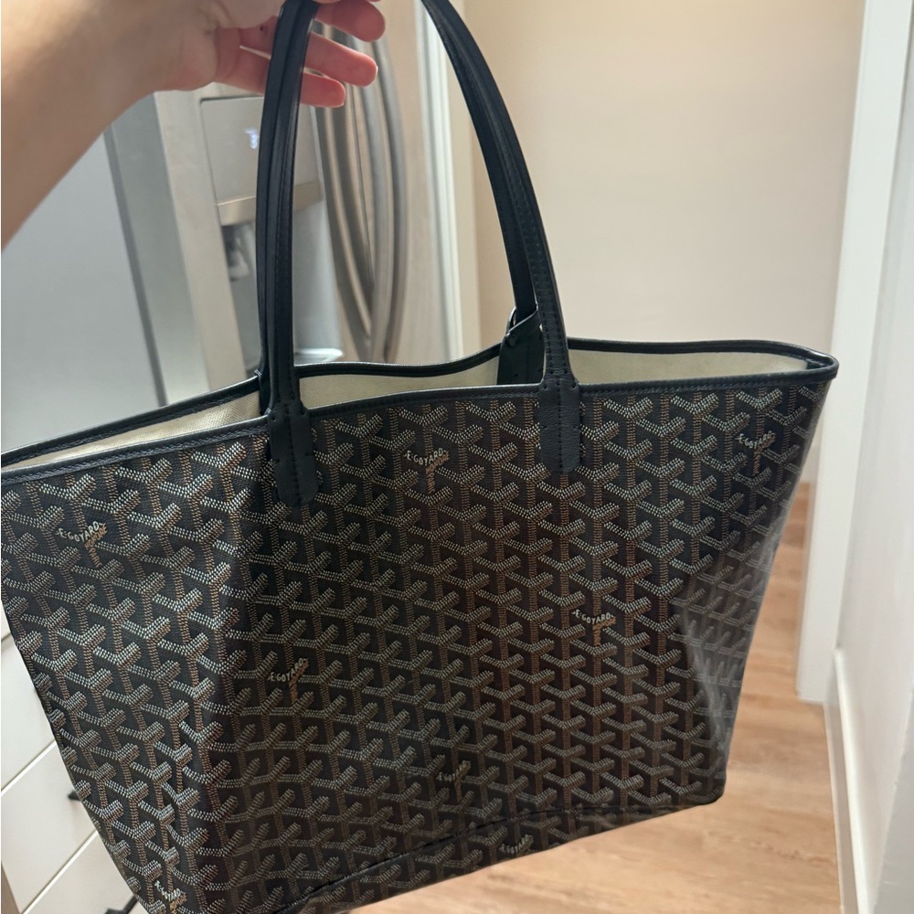 Goyard Saint Louis PM Tote Bag in Black